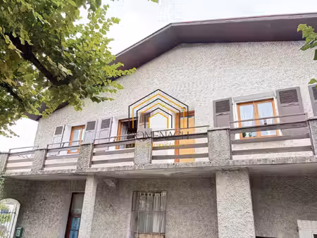 grand appartement 4 pièces + jardinet + balcon de plus de 20 m2