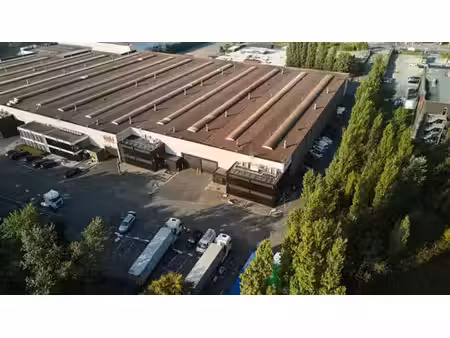 logistiek gebouw te huur