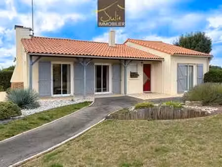 vente maison à courlay (79440) : à vendre / 131m² courlay