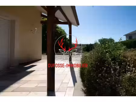 maison spacieuse 6 pièces à vendre à jonage - réf. bel6232