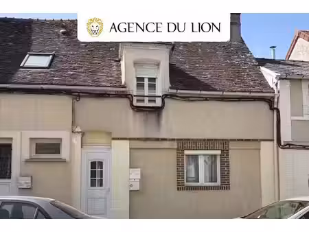 vente immeuble 6 pièces 134 m² à la loupe (28240)  256 000 €