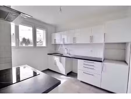 vente maison 5 pièces  102.00m²  maurepas