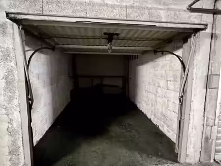 location garage 12 m² à nice (06000)