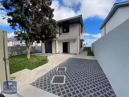 maison à louer 4 pièces 86.93 m² - le tampon (974) - 1 250€