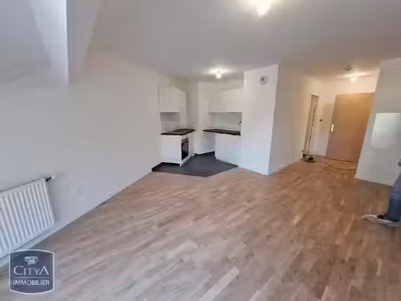 appartement à louer 2 pièces 43.24 m² - arpajon (91) - 812€