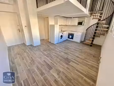 appartement à louer 1 pièce 37.2 m² - le lavandou (83) - 735€