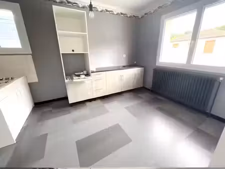 location maison 3 pièces 71m² salaise sur sanne 38150