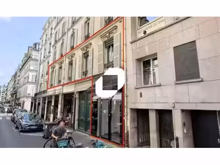 location commerce paris 75008 103m²