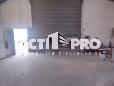 location local commercial 302m2 perpignan 66000 - 1400 € - surface privée