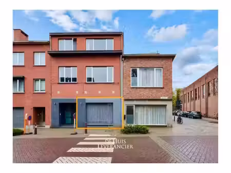 surface commerciale à vendre à rubensstraat 18 kontich (rbw88228)
