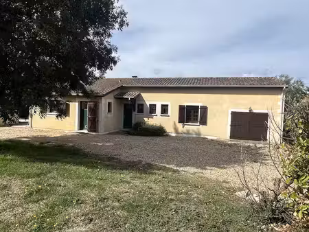 maison de village avec 4 chambres et piscine au calme