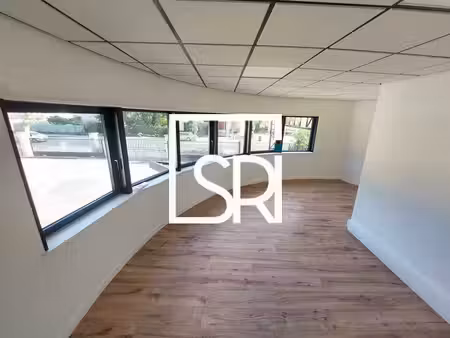 location bureaux thiers 63300 125m²