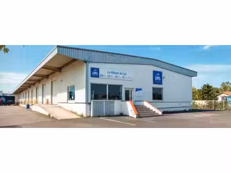 location entrepôt 371m²