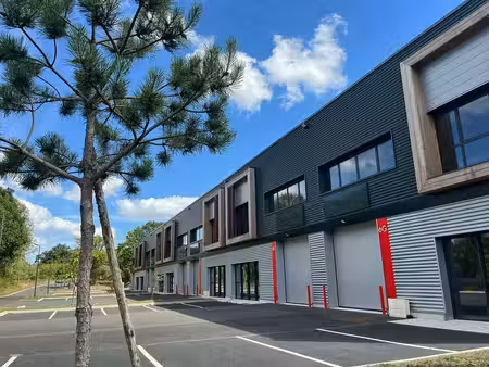 location local d’activités 312m² à 4830m²