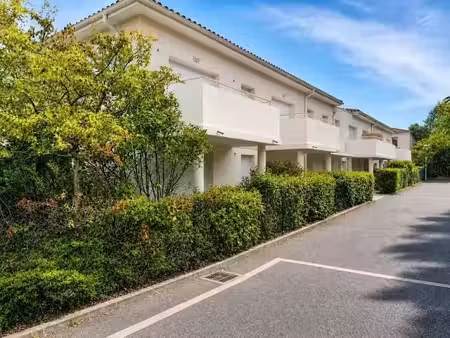 vente appartement 2 pièces 45 m² à fargues-saint-hilaire (33370)  143 000 €