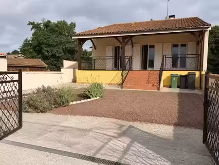 location maison 5 pièces 145.87 m² à lesparre-médoc (33340)  1 072 €