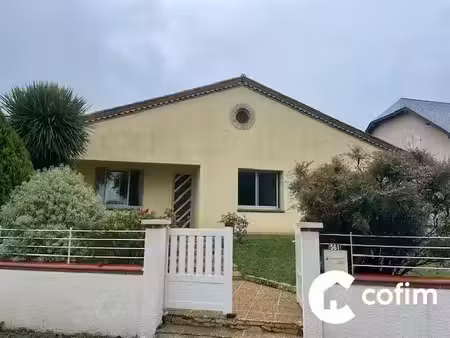 location meublée maison 5 pièces 132.86 m² à morlaàs (64160)  950 €