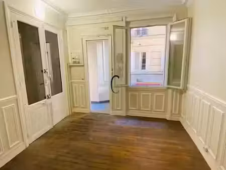 location locaux professionnels 0 pièces 13 m² à paris 17ème (75017)  700 €