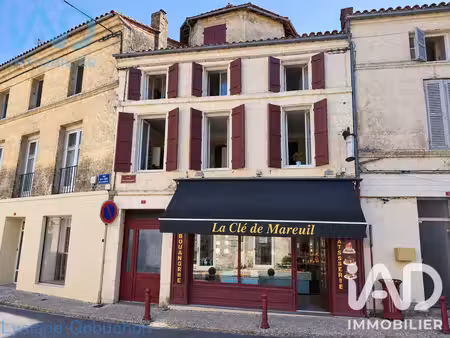 immeuble à mareuil (24340)