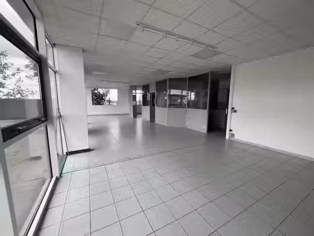 location locaux professionnels 0 pièces 217 m² à rivery (80136)  2 000 €