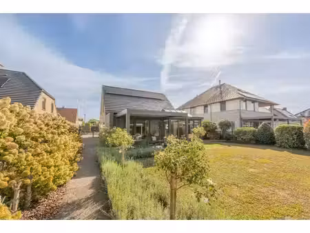 huis te koop in blaasveld met 3 slaapkamers