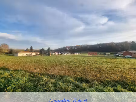 terrain constructible de 957 m²