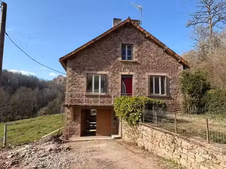 location maison conques-en-rouergue 12320 - - surface privée