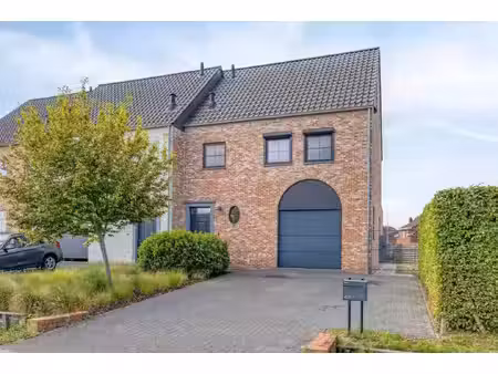 huis te koop in laakdal met 4 slaapkamers