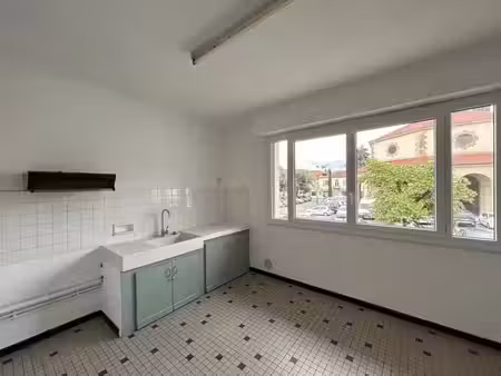 location appartement aire-sur-l'adour 40800 - - surface privée