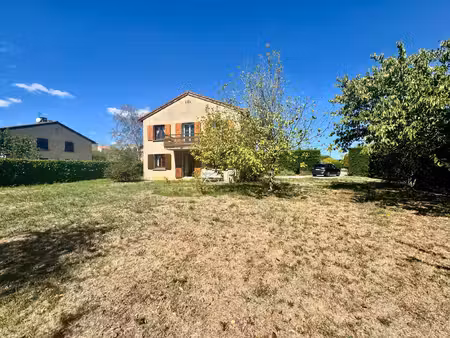 maison 5 pièces de 115m2 avec terrain de 939m2