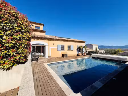 propriété de charme vue luberon golf de pont royal