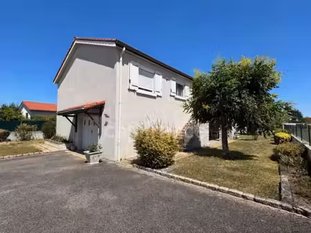 veauche – belle maison familiale de 130 m² sur 1050 m² de terrain clos et arboré