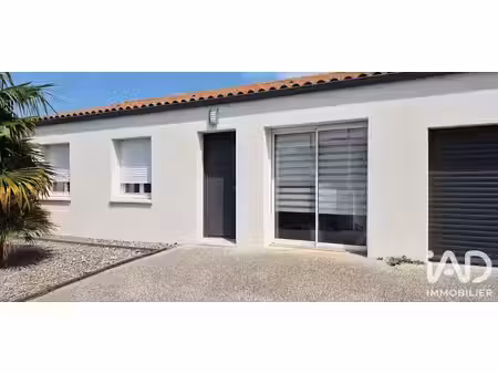 vente maison 6 pièces 111 m² à la jarrie (17220)  350 000 €