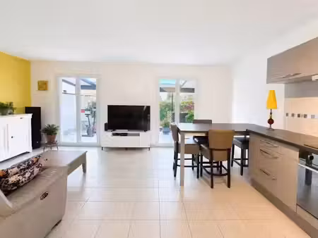 vente maison 4 pièces 100 m² à l'houmeau (17137)  349 650 €
