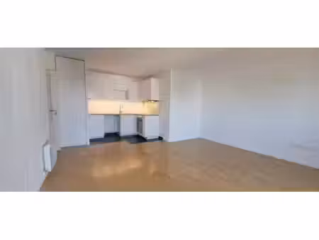 location appartement 3 pièces 61m² le plessis robinson 92350