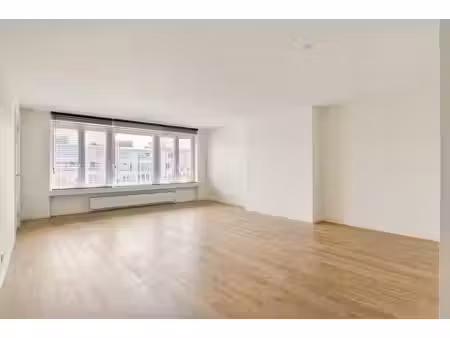 appartement te huur in wilrijk met 2 slaapkamers
