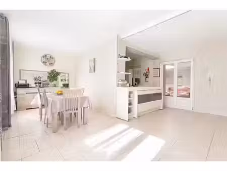 maison 7 pièces - 135 m²