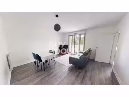 appartement l ile saint denis 4 pièce(s) 91 m2