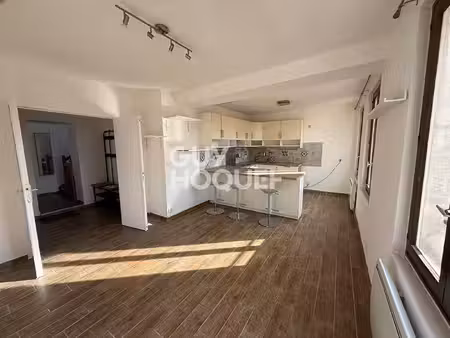 a louer - appartement duplex 3 pièces à deux pas de la gare et centre ville de compiègne