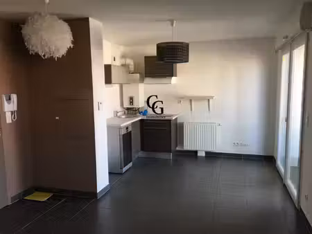 location appartement 1 pièce 27m² st sebastien sur loire 44230
