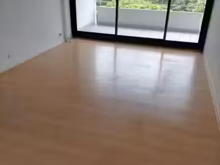 location appartement 4 pièces 75 m² à meylan (38240)