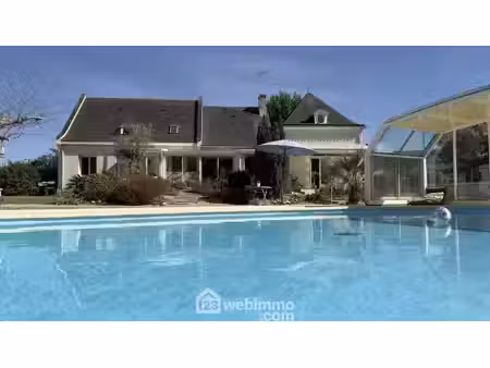 vente maison 7 pièces 250 m² loire-authion (49630)