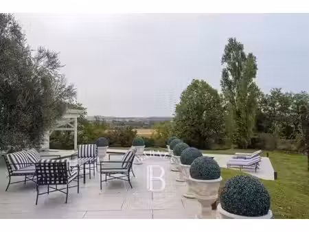 prestigieuse maison en location saint-symphorien-d'ozon  auvergne-rhône-alpes
