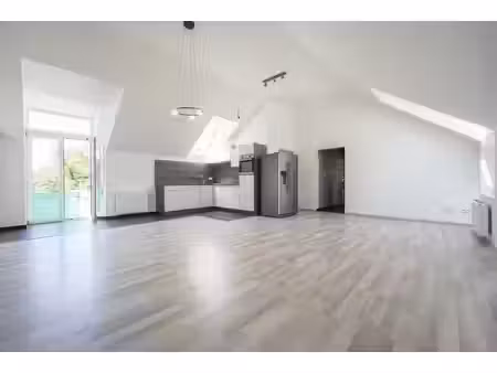 magnifique penthouse 3 ch dans un ancien couvent