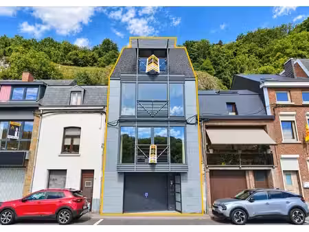 groupe arcade: immeuble d'architecte vue sur meuse et garage