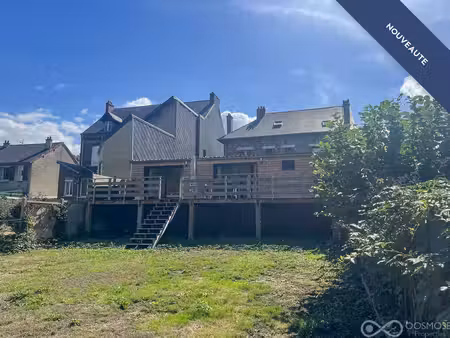 bel immeuble avec vue imprenable sur la meuse