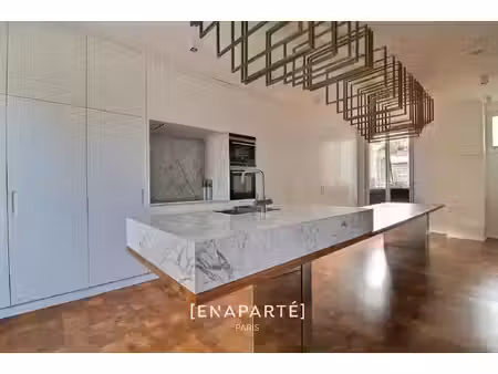 duplex de luxe à louer dans le quartier saint gervais