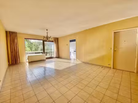 appartement 1 ch de 72 m² avec grande terrasse est-sud-est