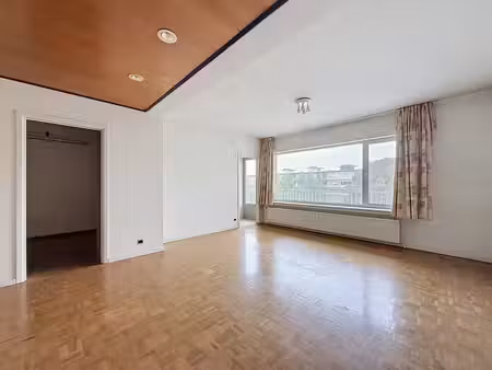 appartement 2 chambres à fort potentiel à ganshoren