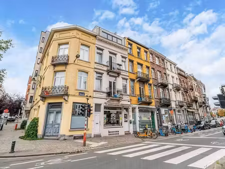 bien commercial à vendre à forest pour € 230.000